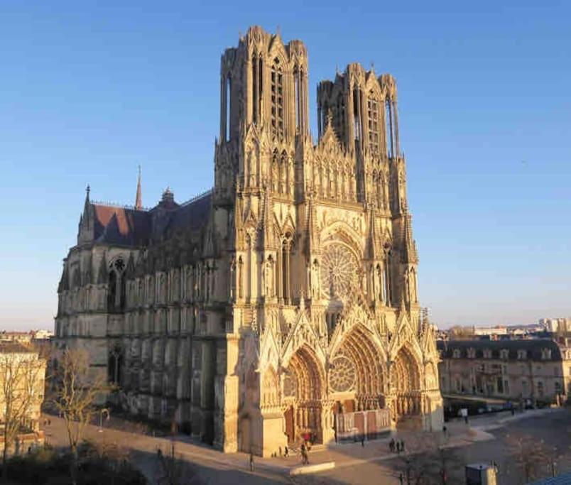 Cathedrale/Cossu/Confortable/Spacieux Reims Bagian luar foto